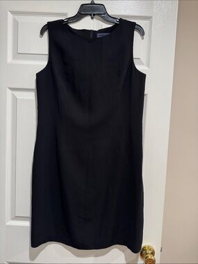 Laura Scott Woman Black Sleeveless Mini Shift Dress Size 12 EUC